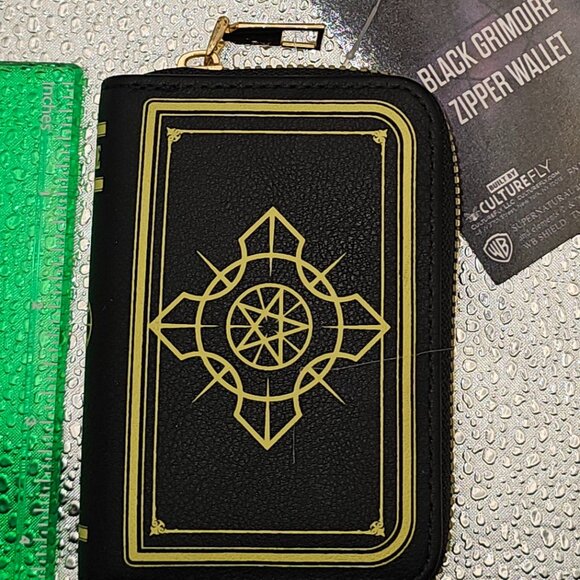 Supernatural Culturefly Grimoire Zippered Wallet - Picture 1 of 4